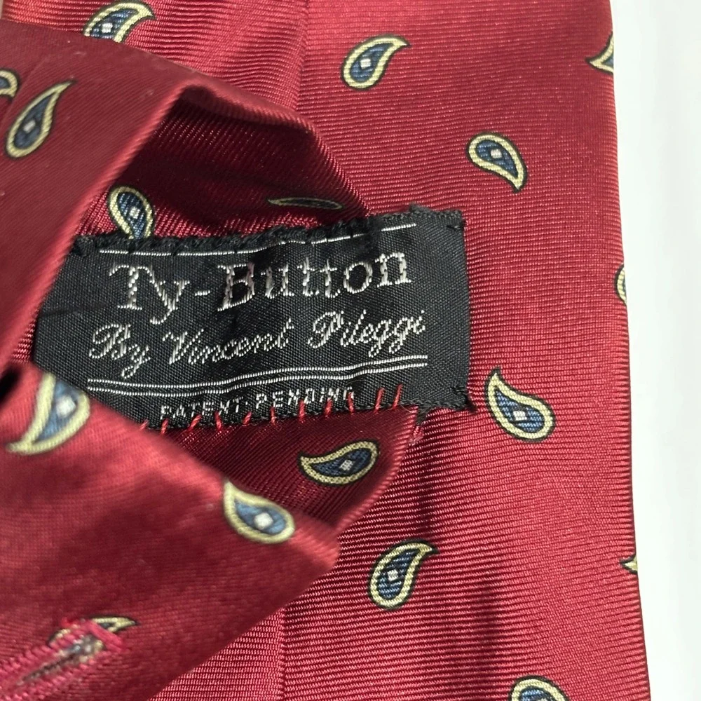 Ty-Button Vincent Pileggi Tie Mens OS Red Silk Paisley Button-Hole